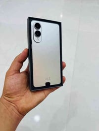 S٢٥ ايدج • ٥١٢/١٢ • تيتانيوم