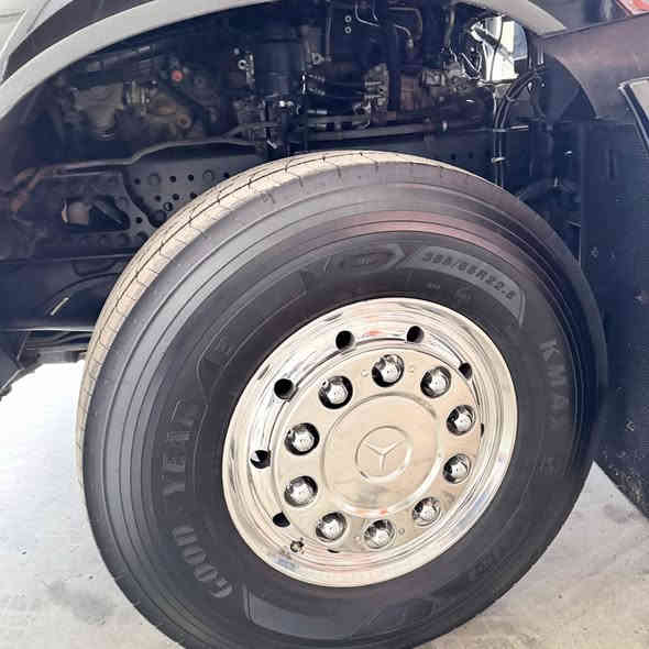 اروكس سكس وحش كلاب اصل 

موديل 2015

حجم 3358

ماشية 300 قابل للزياده

سنويه جديده

مجموعه جوبلس

عربانه عبد الله جوهر 2025

عدد المحاور 4

36 متر 

طخم تاير كله جديد

سياره دخول جديد

سياره كارتون جاهزه للشغل

بس طك البصمه و توكل ع باب الله

مكانه ذي قار قضاء النصر

مداور ثاني يوم 

تفاصيل اكثر 

***********
