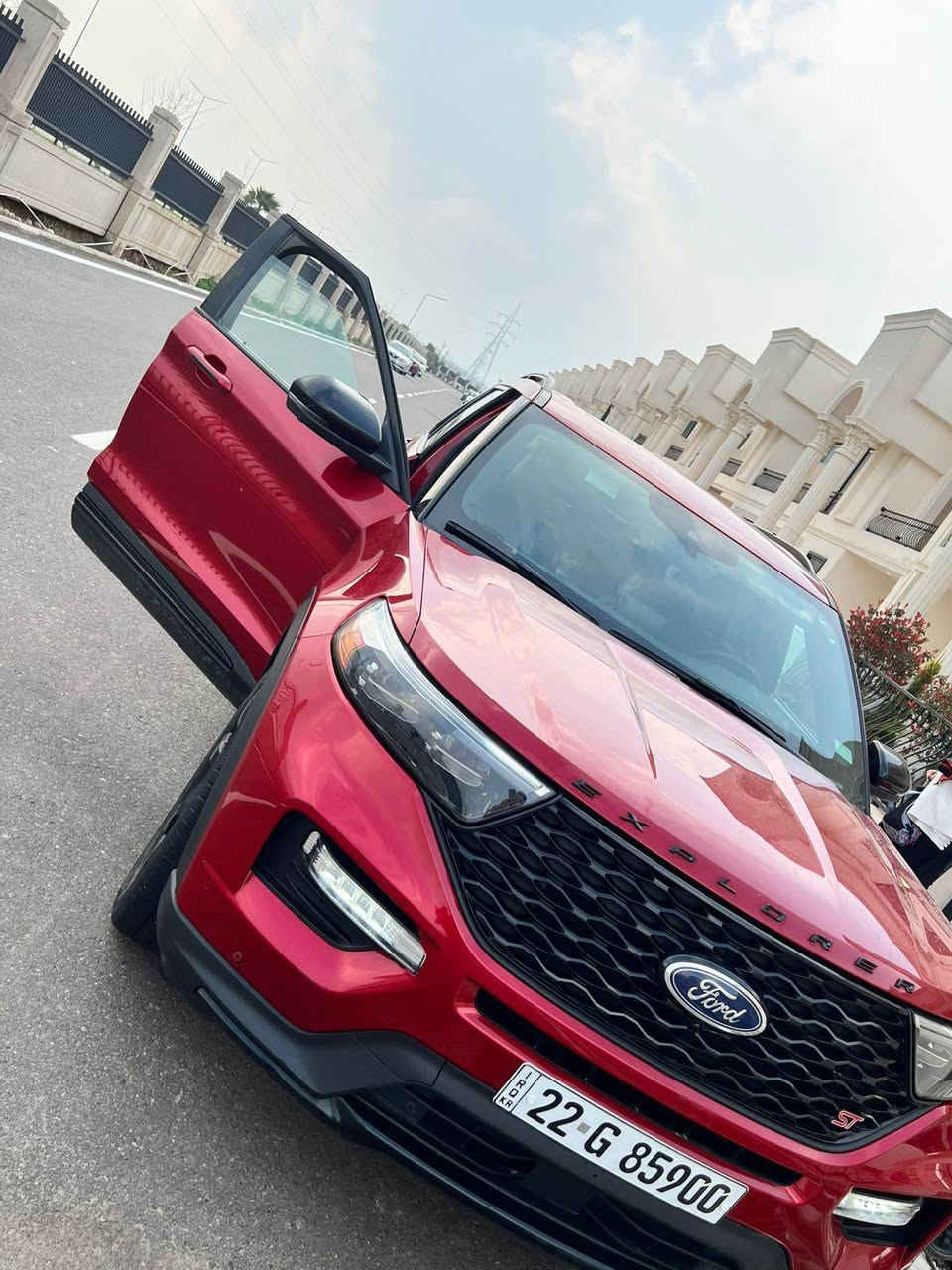 # فورد اكسبلولر  ST
موديل 2022 
فول مواصفات / مواصفات ST  
حجم المحرك 6 سلندر  تون توربو 
ضرر فقط ربع صندوق تحت علامة فورد 
عداد الكيلو متر 50.000  الف كيلو متر 
سعر : 370$
سيارة كاملة من هزة ومابيها اي نواقص كلها بلادي مكان سيارة اربيل 
للتواصل /فيس بوك 
او اتصال واتساب / *********** أربيل, العراق
