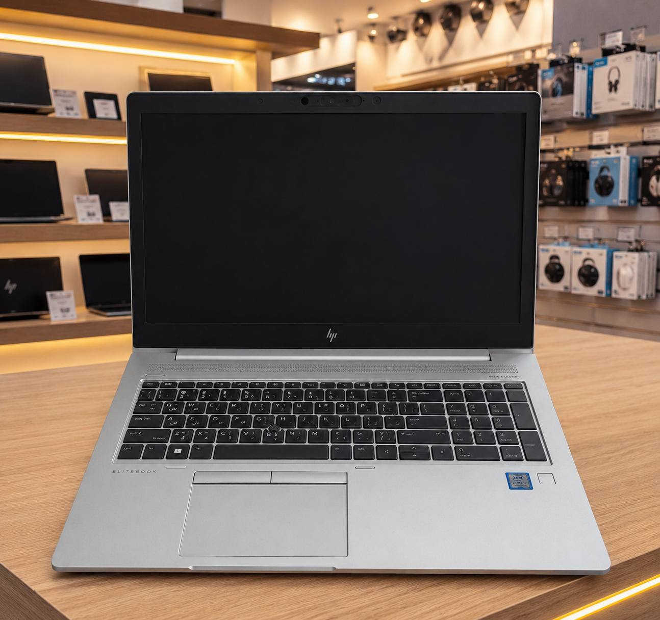 🔥 للبيع — لابتوب HP EliteBook 850 G6 بحالة ممتازة 🔥
💻 المواصفات:
• الموديل: HP EliteBook 850 G6
• المعالج: Intel Core i7-8565U
• سرعة المعالج: 1.80GHz حتى 1.99GHz
• الرام: 16GB RAM
• كرت الشاشة: Intel UHD Graphics 620
• التخزين: 477GB SSD
• النظام: Windows 11 Pro
• نوع النظام: 64Bit
✨ مناسب جداً لـ: ✔ الدراسة
✔ التصميم الخفيف
✔ البرمجة
✔ الأوفيس والعمل
✔ التصفح والألعاب الخفيفة
⚡ جهاز عملي وسريع بالأداء
 ويوجد جميع غراضة الأصلية من الشاحنة والماوس 
    ولاكن الابتوب لا يحتوي على بطارية 🔋 فقط 
 والسعر 350 فقط وبي مجال للجاد في الشراء 
  للتواصل واتساب على الرقم ***********
    نضافة 98%
