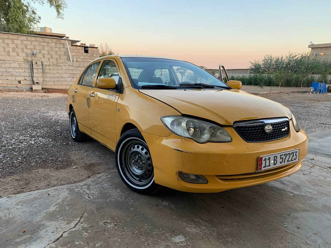 سلام عليكم : بي واي دي F3  2011 للبيع رقم بغداد سنويه وارقام جدد مشروع وطني تحويل ثاني يوم كير محرك بشرط لا تنقيص ولا تبخير تبريد تدفئه كله شغال تايرات جدد صدر كله جاهزه شاشه وسستم سماعات فول كله شغال سعره 43 
***********
