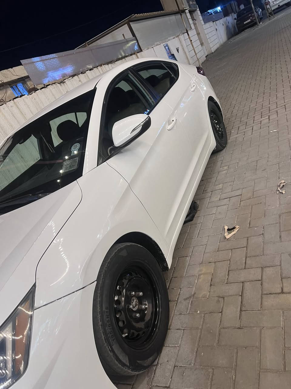 السلام عليكم للبيع النتره موديل ٢٠١٩ امريكي فول مواصفات عده الفتحة  بصمة جلد تحكم كشنات كهرباء تدفئة  تحديد مسار لايت زنون عدسات  تحكم ستيرن جهتين  السيارة حادثها من امريكا دعاميات فقط يعني كلين وبيها صبغ دوسة وداير مال جاملغ الخلفي جهة السايق فقط  السيارة بيها منضومة مال غاز صدر امامي خلفي جديد دينار متصرف عليها كامله من كلشي سعرها ١٢٨ وبيها مجال مكانها السيدية للستفسار ***********
