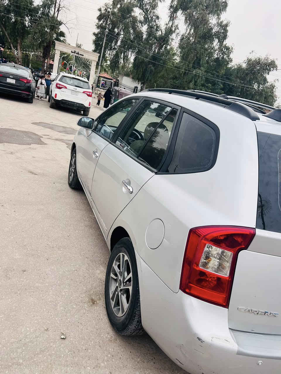 سياره كيه كارنز 2008 بصره مكينه 2000دوش محرك جديد حداده تبريد تدفئه جاهزه السياره السنويه الـ2029 قطعتين صبغ فقط باب وجاملغ امامي اثر جراد بني رامه والباقي مكفول شرط الفحص مكان السياره بصره_القرنه رقم الهاتف ***********
