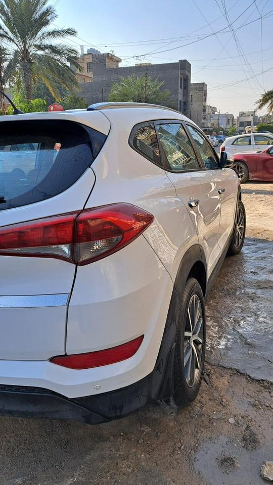 السلام عليكم توسان 2017 وارد خليجي كفاله عامه ماشيه 50 الف 183 وبيها مجال *********** رقم بغداد
