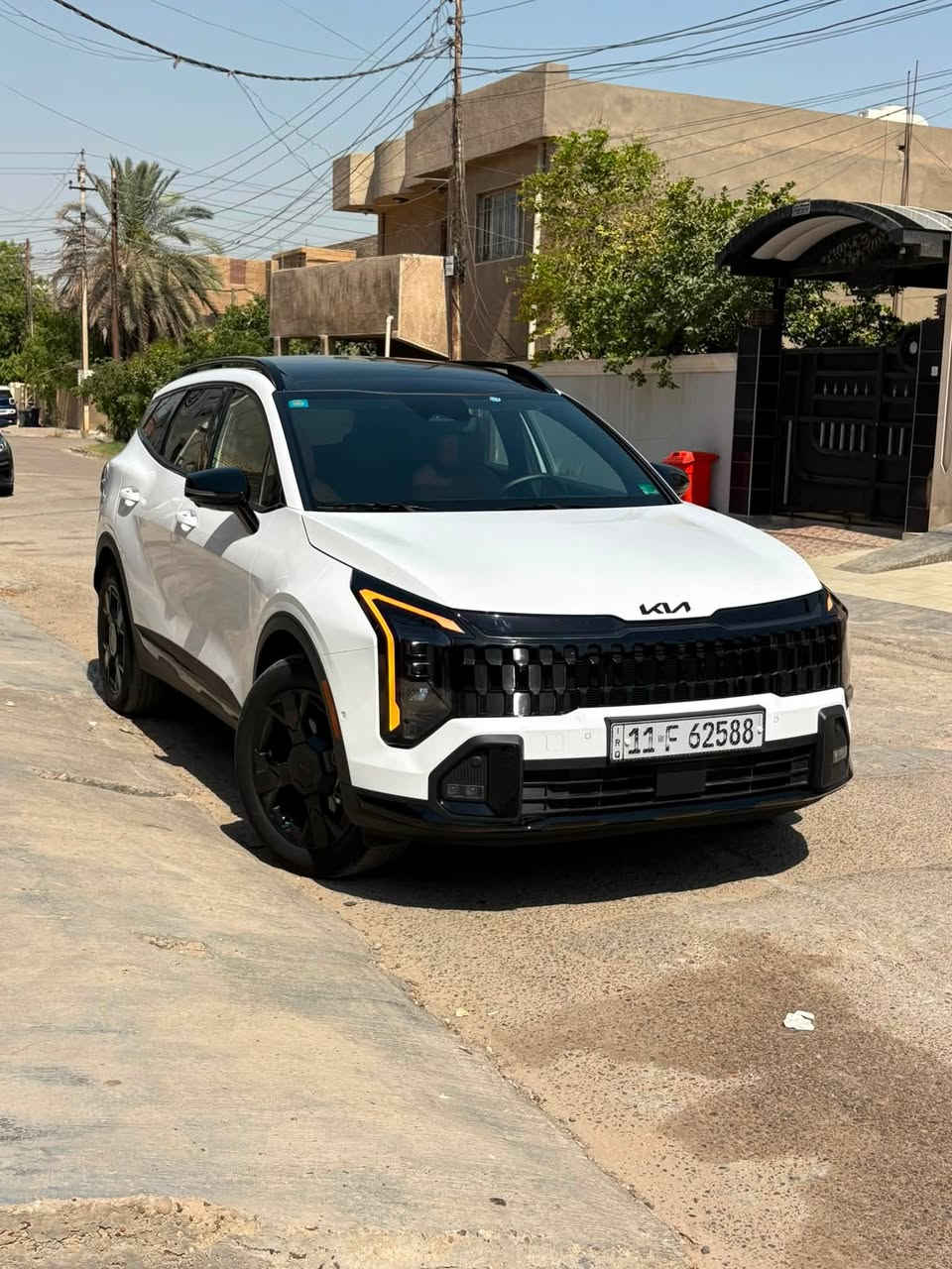سلام عليكم  اعيد النشر بسبب الضروف 

رقم بغداد بسمي سيارة 
سعر 260$
سبورتاج 2026 فئه. Xline 
فول مواصفات  
بدون رقم منفيس بسمي  
ماشية2000ميل فقط  سياره بعدها وكالة أمريكا 
سياره حادثهاا  طخة 
وبارد  جدأ بسيط فقط  
بصمه عداد 2 
بنوراما 
مري شفط +قلاب عند وضع البك الا الخالف 
كشنات جلد داخل عسلي  
كشنات كهرباء +خزان مومري 
5-كامره دواره
فول تحكم ستيرن 
رادار ٣٦٠ 
قياده ذاتيه 
تحديد مسار
شاشه متصله  كار بلي 
بعد هواي مواصفات 
سياره زيرو شركة  
مكاني بغداد الدورة *********** وتساب فقط 
***********   تصال
