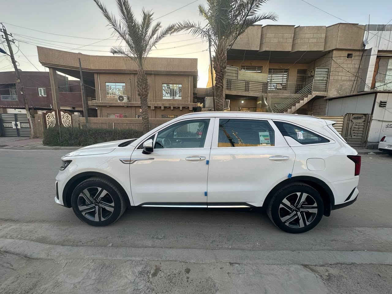 السلام عليكم
رمضان كريم عليكم 💐
حبايب للبيع فقط  بدون احراج ما ارواس رجاءا❤️
كيا سورنتوا 2022 خليجية 
تحويل شرط...
مكينة 6 سلندر 
رادار امامي وخلفي  
كشنات كهرباء 
تدفئة بلكشنات
تبريد كشنات 
شاشة بلطول متصل ووابل كار بلاي 
ماوس وظعيات قيادة
حساسات امامي خلفي 
كاميرات 360 
حتا من فوك تصور 
هاند بريك كهربائي
شاحن لاسلكي 
مخارج تايب سي 
اشاير بلمري 
مرايا شفط
شفتات ستيرن 
تشغيل عن بعد 
جنطة كهرباء
السيارة جاهزة وجديدة 
مكاني بغداد الرصافة 
وسعر 265
 باقي التفاصيل اتصل 
***********

بيه طخة بلجاملغ الخلفي مصلح ومصبوغ وتبديل الجنطة وطخة مكحلة بكارت بلبنيد فقط..
