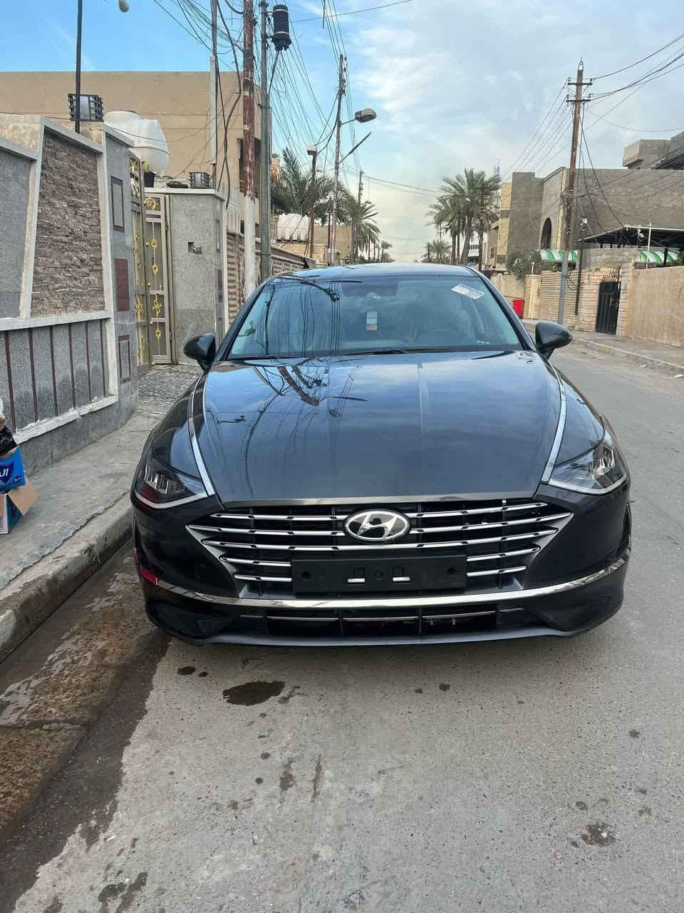 سلام عليكم
 سوناتا هايبرد 2023 لون فيلي
 
وارد أمريكي 
حادثها سطحي 
موضح بالصور 
بدون أي ايرباك
موصفاتها :- 
محركها 2000
لد امامي خلفي + لد نهاري  رادارات أمامي خلفي نقاط عمياء 
 كشن هيتر تدفئه 
تبريد ثلج 
كامره دواره شاشه جبيره 
كار بلي
 لايت اوتو حساس 
كشنات اماميه ثنيتهن كهرباء 
توقف ذاتي امامي وخلفي 
ومانع تصادم  
وتحديد مسار
 ومثبت سرعه 
وسماعات بوز
 هندبيرك بصمه
 قطعتين تبريد
 بصمه
بصمة أبواب 
 تشغيل عن بعد 
أربع وضعيات قياده 
سياره حلوه وترايها حلو 
مرقم بغداد 
***********
