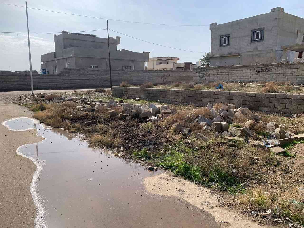 السلام عليكم
قطعه ارض للبيع  قرية المالحه مجاور البيت اثير الشندوخ 

مساحة القطعه / 450 متر

اساس كامل 

1500 بلوكه 

السعر 15 مليون وبيها مجال 

للاستفسار ***********
