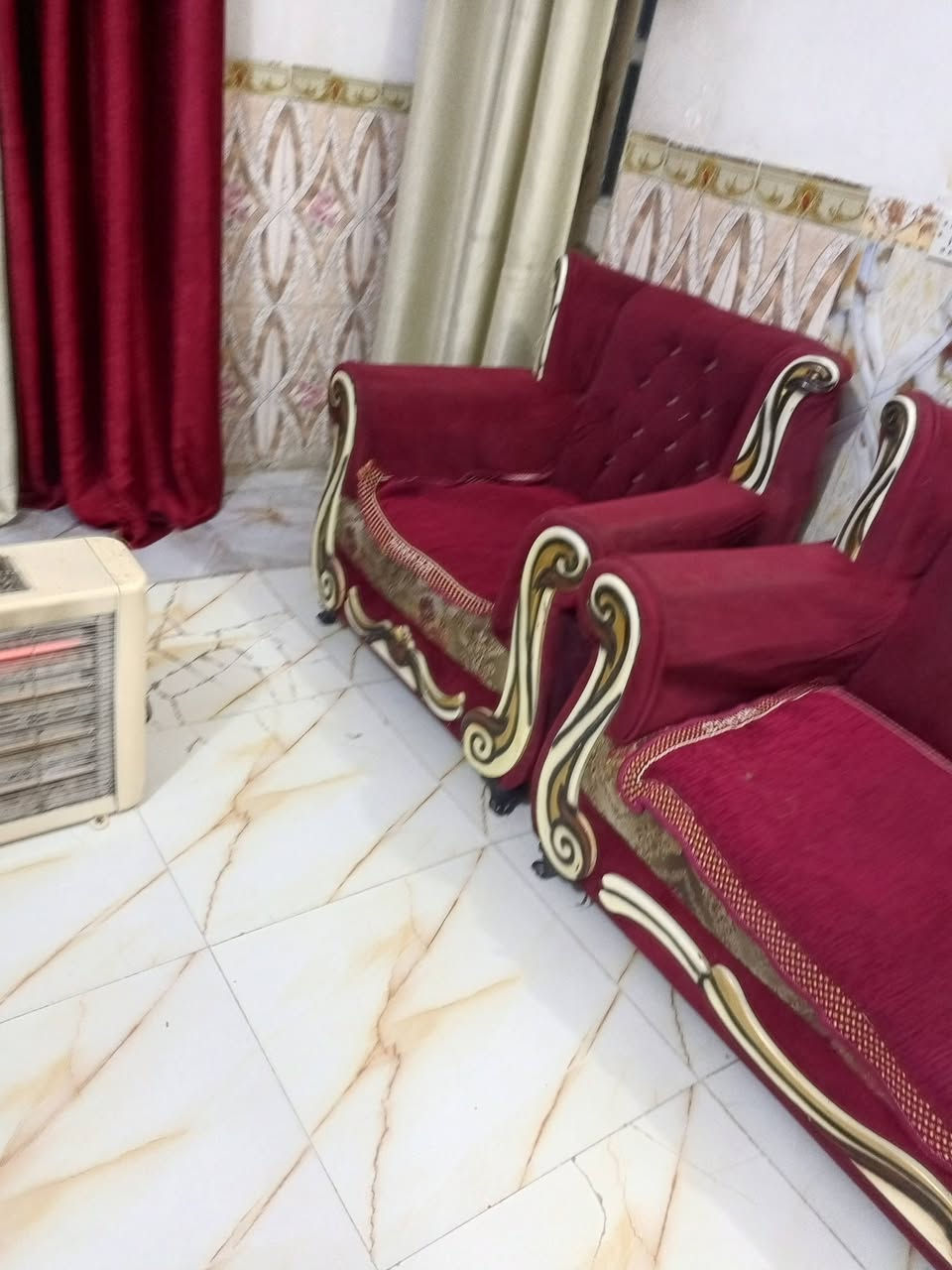 سلام عليكم تخم للبيع كدام عينك نضيف زين بغداد مدينه الصدر *********** رقمي
