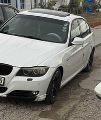 بي إيم دبليو E90 • ٢٠١١ • فول مواصفات