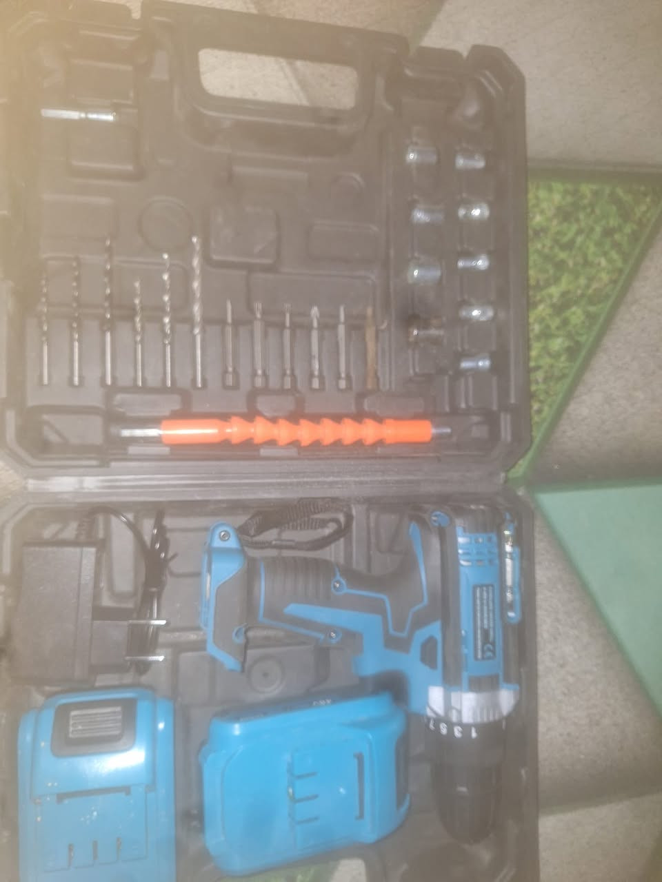 سلام عليكم دريل شحن جديد مامستخدم البيع سعره ٣٠ وبي مجال مكاني خدمات مسقط شارع ٢٨ يم أسواق نبراس رقمي ***********
