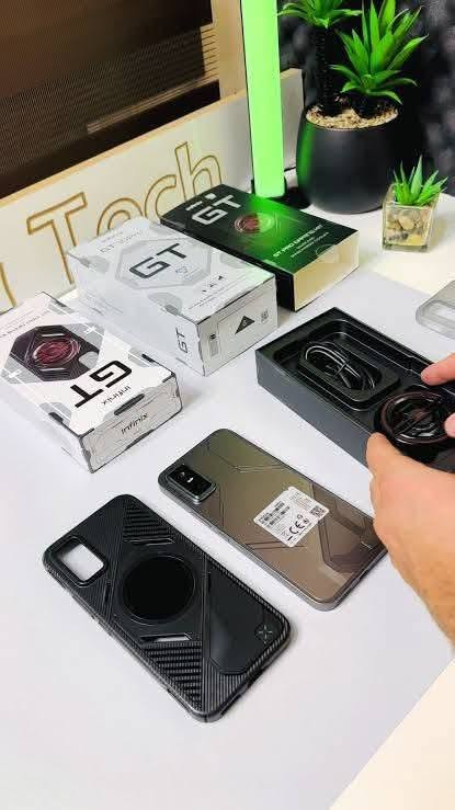 جهاز جي تي 30 برو يدعم 120 فريم....
الجهاز ويا فريز وشاحنة فريز وكفرين 
ذاكر 256 
رام 12
بطارية 5500
نسبة البطارية 97% 
شاشة 144 هيرتز 
صوت ستيريو
شفتات العاب ليزريه
ببجي 120 فريم 
نضافة 95%
بي فقط هاي الضربه الناعمه وماكو اي تاثير شرط تفحص وين متريد 
جهاز غني عن التعريف السعر خاص وبخدمتكم


**إذا كنت صاحب هذا الإعلان وتريد حذفه لأي سبب، رجاءا أرسل رسالة إلى الدعم الفني**