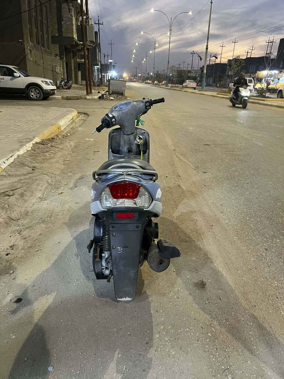 دراجه البيع ٨٠٠ وبيهه مجال هاذه رقمي ***********
