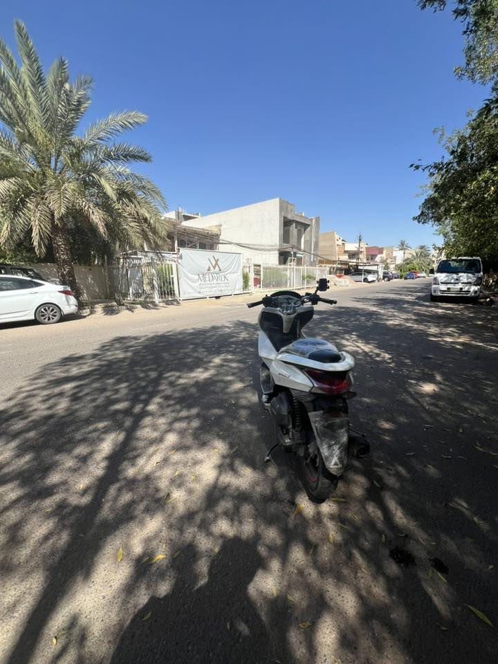 سلام عليك بس سي اكس جيل اول يابني نضيفه حيل ما ماشيه هواي 40 ألف الدراجه خرسه أي كسر بل كفر ماكو كقوله كفاله عامه السعر اتصال وسهله
***********
