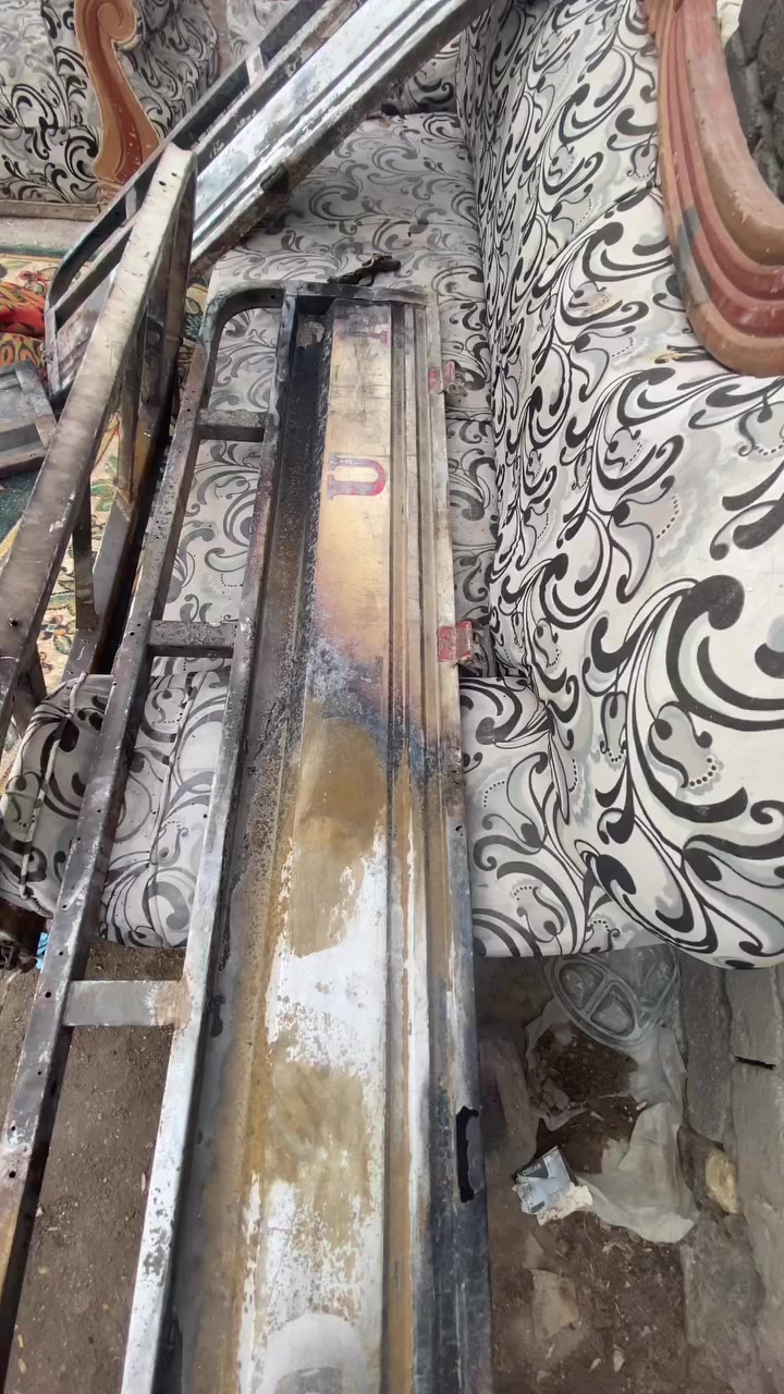 للبيع السعر ١٢٥وبيه مجال قليل رقمي ***********
