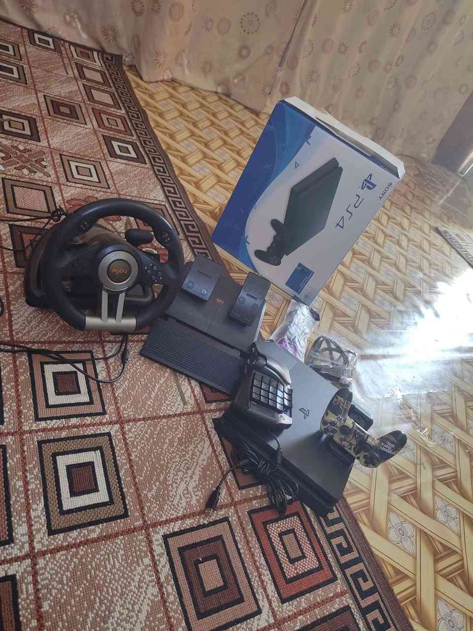 سلام عليكم بلي 4 سلم مهكر نضام 9 ذاكره 1 تيره + دركسون 360 درجه + جوستك معا ستان شاحن +جوستك احترافي لسعر ع لواتساب *********** Singapore
