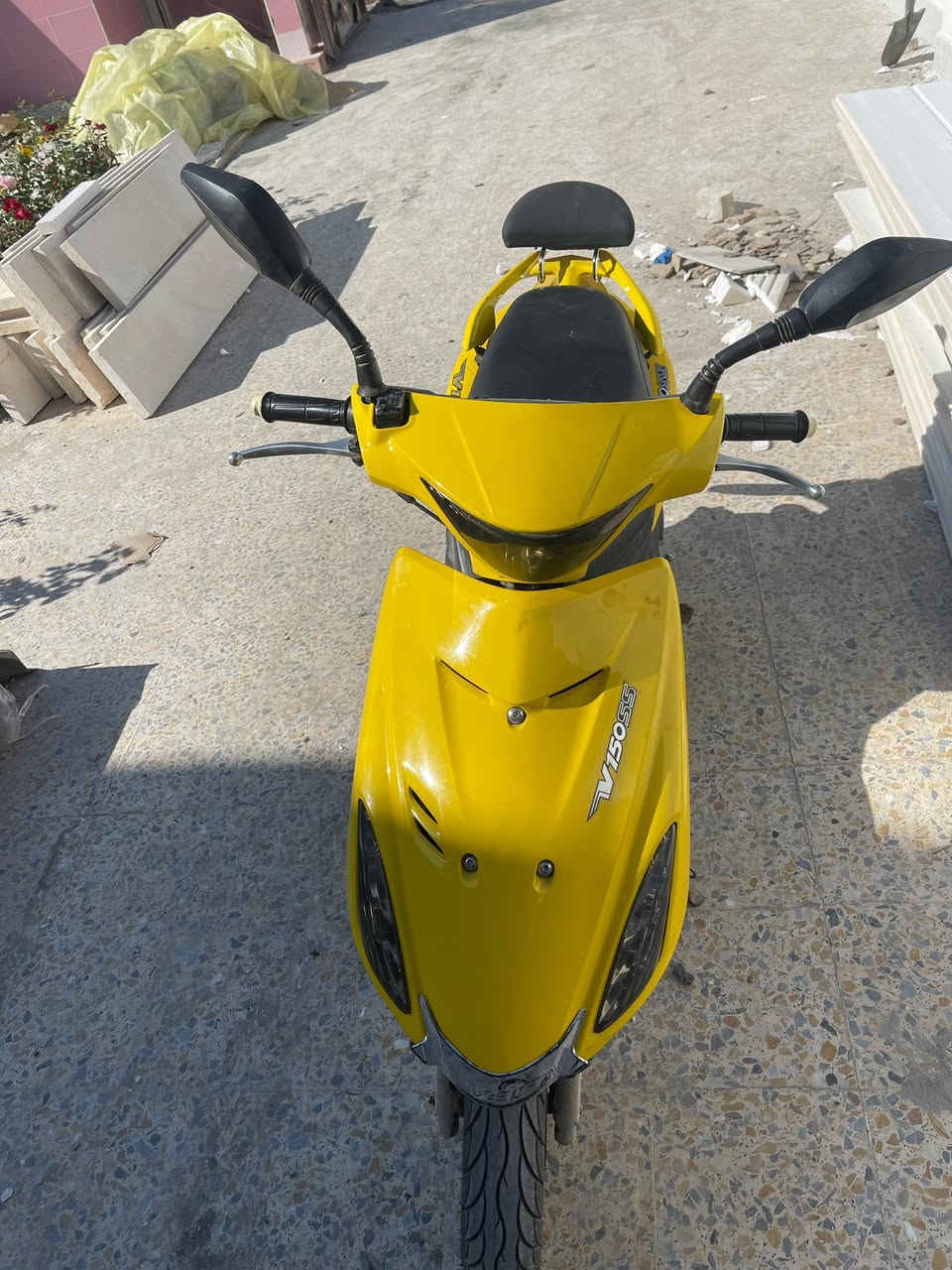 لبيع
أف إس نضافه خير من الله 
اوراق حاويه تجي تجيك و تشوف سعر ٥٠٠ الف بيه مجال حك جيه 
***********
