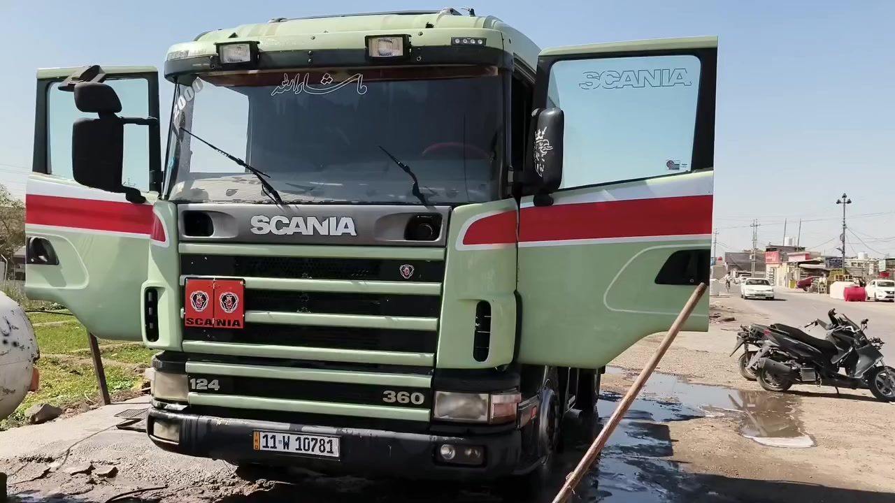 سلام عليكم سكانيا موديل 2000 سياره ورك بلادي مواصفات دوله سياره جهازه تحويل مباشر كهربئيات كلها شغاله رقم نكلييزي باقي الموصفات مذكوره بل فديو بغداد مكاني بغداد فلكه سلمان باك رقمي ***********
