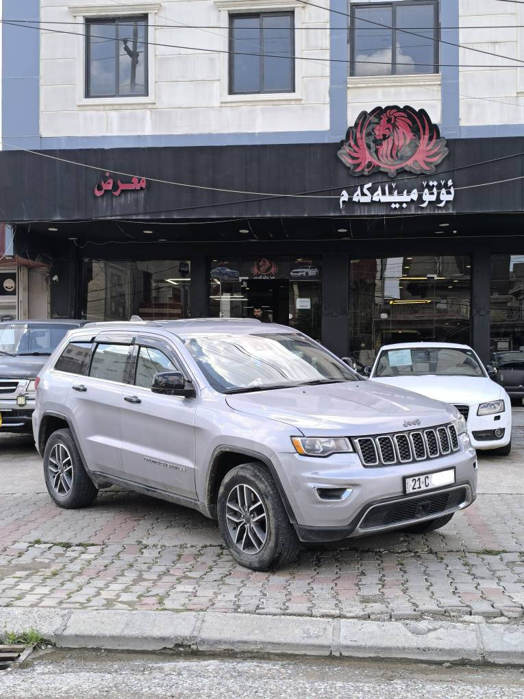 Jeep grand Cherokee 2021
٤ پارچە سبوغ(بۆنیت ، سەندووق ، ٢ دەرکەی سەکن) 
٢ دەرکەی لای سایق بیلاد گۆڕاوە
بێ ناوگرتن ، ئێرباگ دەژبول سیستەم 
شەش پستۆن 
 مەکینەی کەپس 
سەنەوی نوێیە 
١٢٨ هەزار کم چووە 
نرخ/ ٢١٠٠٠ $ 21000 أربيل, العراق


**إذا كنت صاحب هذا الإعلان وتريد حذفه لأي سبب، رجاءا أرسل رسالة إلى الدعم الفني**