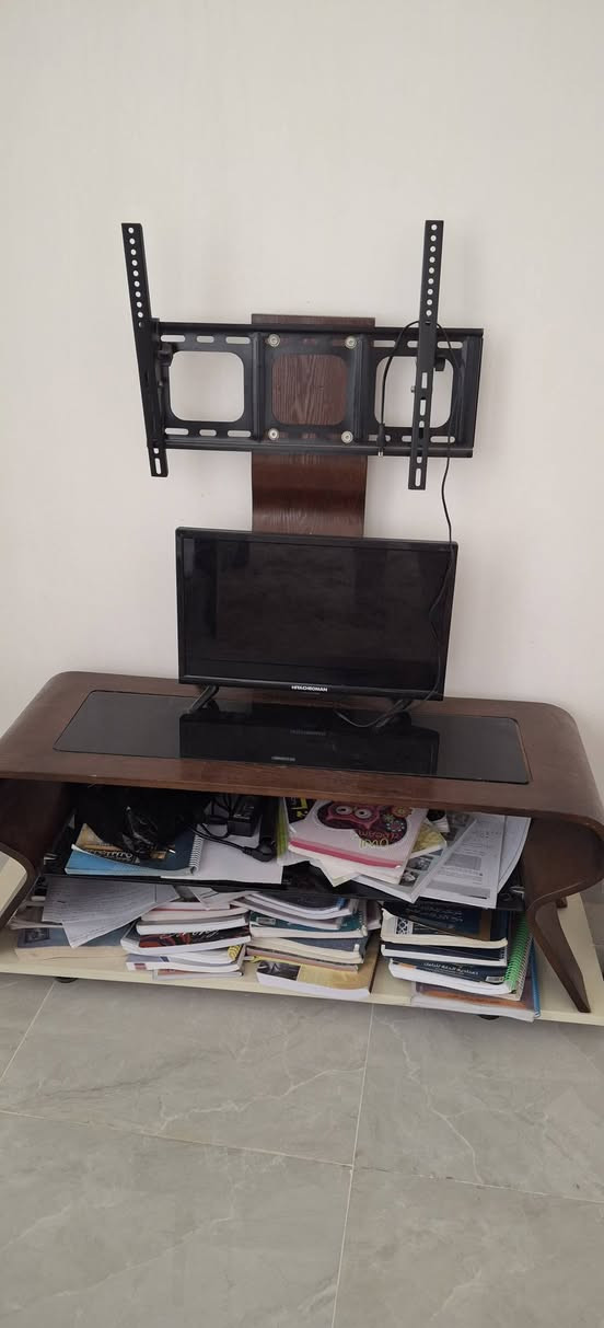 ميز مكتبي إيطالي  عدد ٢ سعر الواحد ١٠٠ 
ديوان ١٠ نفرات تسكام ٤٥٠
زوليه  ايراني ٣ ×٥ السعر ١٢٥
زوليه إيراني ٢ ×٣ السعر ٨٠
ميز شاشه السعر ١٠٠ 
أوتي بخاري عامودي السعر ٥٠
زوليه ٢٥٠٠ × ٣٥٠٠ السعر ٣٠ 
قنفه تخم شامواه الطول مترين ونص السعر ١٥٠ الف
ميز وسطي مع طبلات سيت كامل السعر ١٠٠


**إذا كنت صاحب هذا الإعلان وتريد حذفه لأي سبب، رجاءا أرسل رسالة إلى الدعم الفني**