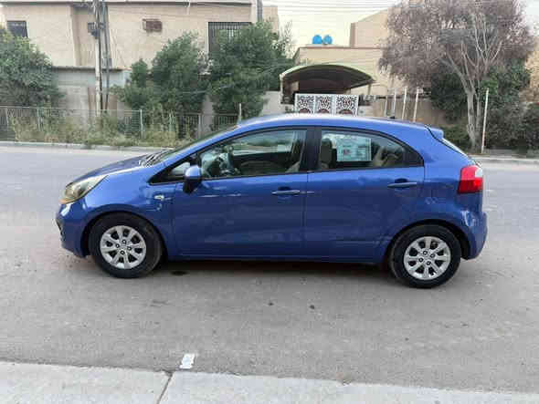 السلام عليكم كيا ريو ٢٠١٢ سعر ٧٨ ورقه قفل قفل محرك ١٦٠٠ بيها قطعتين صبغ جاملغ وبنيد بدون دواخل بدون لغد وشاصي تحويل مباشر سياره كير ومكينه وتحويل مكفوله سياره جديدة وكل نقص مابيها جاهزه للاخير مكان سياره بغداد العامرية *********** بغداد
