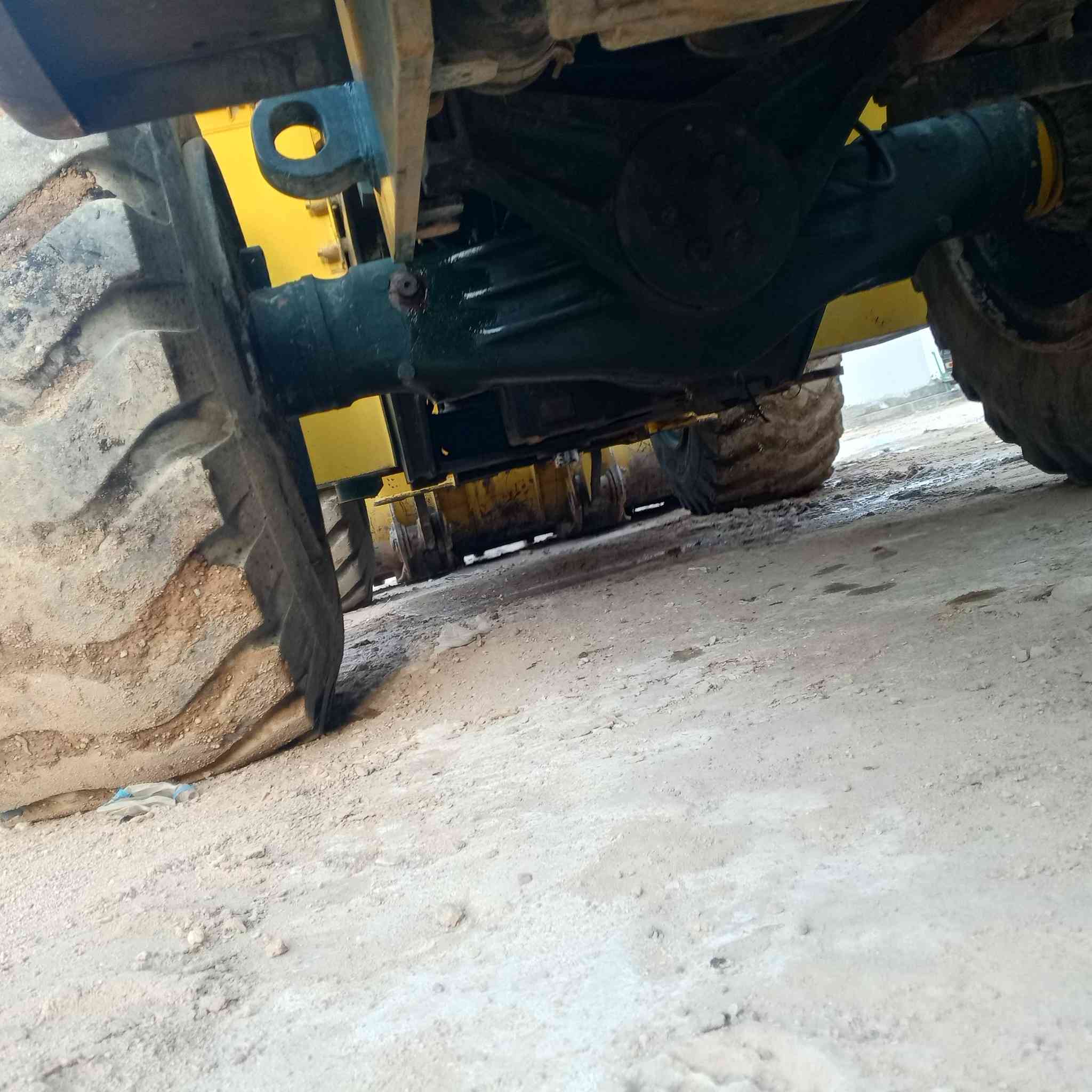 شفل 90حجم موديل 98مناقص شي جديد مابي قطره صبغ محرك 33 ستندر ع الشركه كير اكسلات حداديه كهربائيات كفاله سنويه صادره صار شهرين لل 2030 للستفسار ***********
