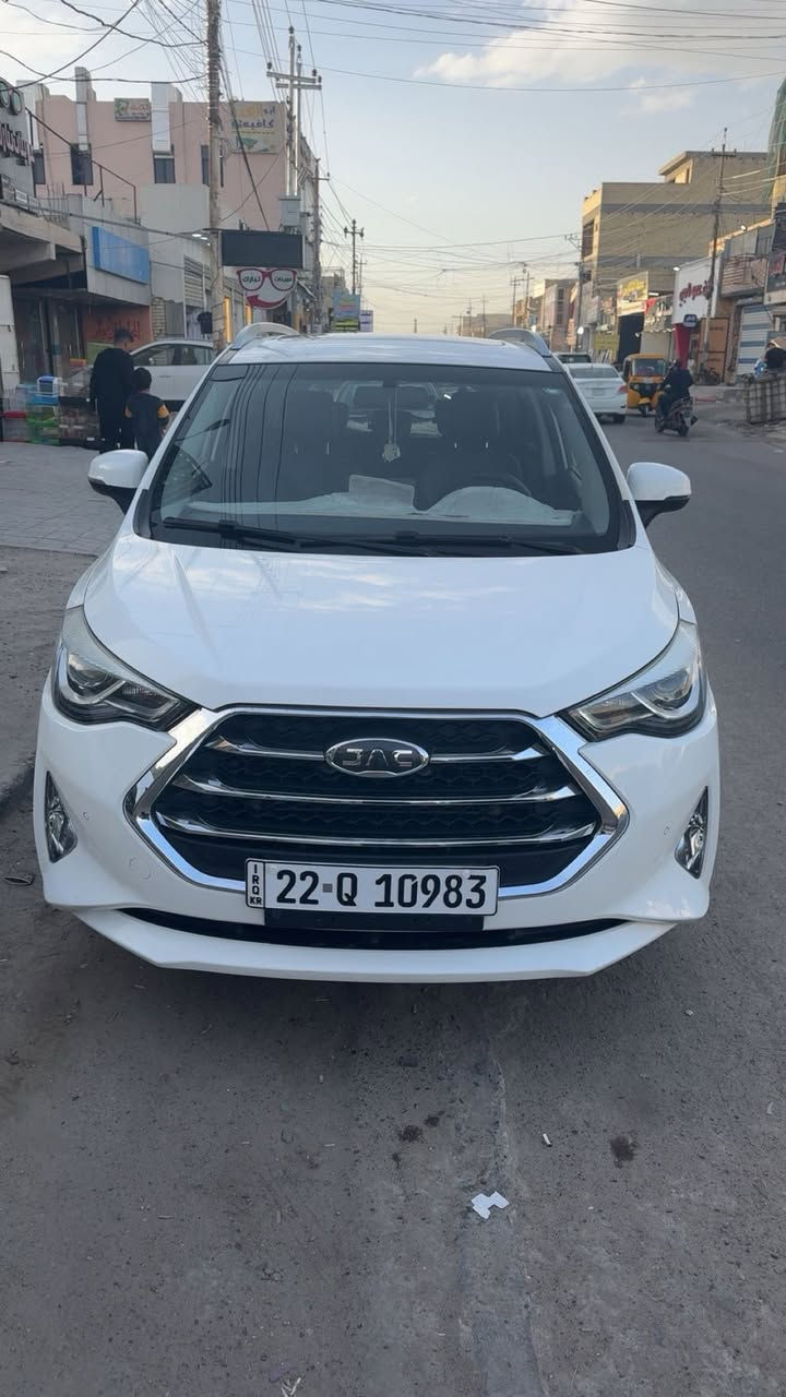 السلام عليكم جاك s3 للبيع السياره موديل 2025 فول مواصفات فتحه بصمه مري شفط ترحيب عند الاقتراب حساسات امامي خلفي كامره امامي خلفي كشن كهرباء محرك 1600 cc بيها رصعه خفيفه بل صندوك فقط الباقي مكفول ماشيه 20 الف كيلو متر رقم اربيل باسمنه  العنوان بغداد حي الجهاد ***********
