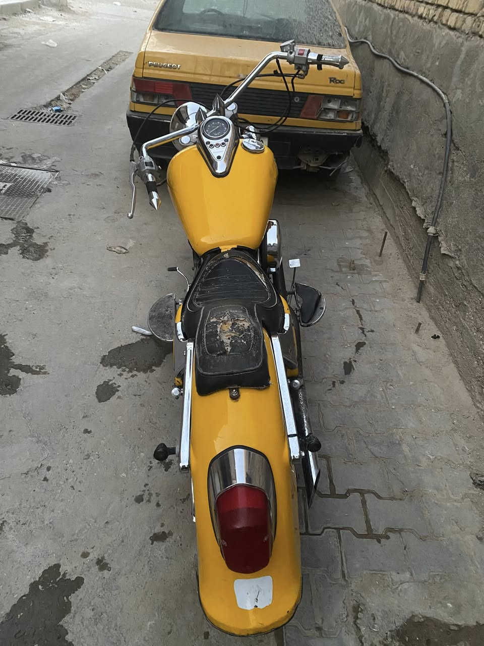 السلام عليكم
كاوزاكي فولكان 400 cc
دراجه نضيفه وكدامك
نواقصها بسيطه
شراي هذا الرقم 
***********
