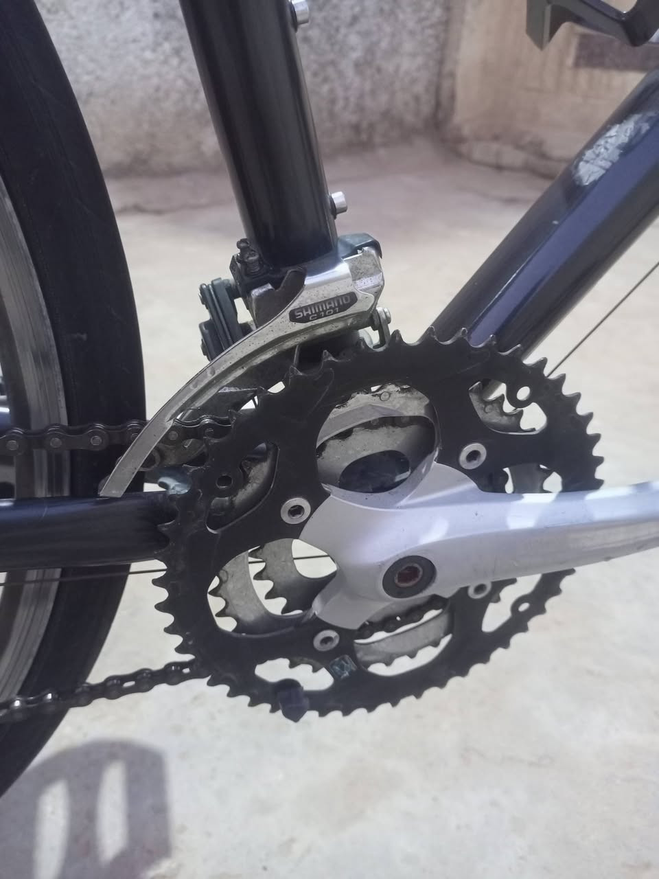 السلام عليكم
بايسكل c700 للبيع الماركة TREK

البايسكل جديد مال حاويه صارله شهر من نزلته

مابي اي نقوصات فقط لاستيكه مال يده

تفحص كدام عينك

السعر225 وبي مجال حك الجيه

مكاني كربلاء الجاهز قرب الملعب القديم
الرقم/***********

