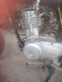 دراجة نضيفة شلعة معدل مكينة ناعمة سعر 200 مكاني كربلة كنطرت سلام تصل 0...