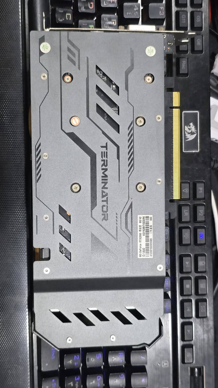 السلام عليكم متوفر كارت شاشة RTX 2060 بذاكرة 6GB.
نظيف جداً، استخدام شخصي، وخالٍ من أي عيوب أو مشاكل تقنية.
السعر 225,000  الف
للاستفسار يرجى الاتصال أو المراسلة على الرقم: ***********
ملاحظة : لا يوجد توصيل مكاني بغداد
