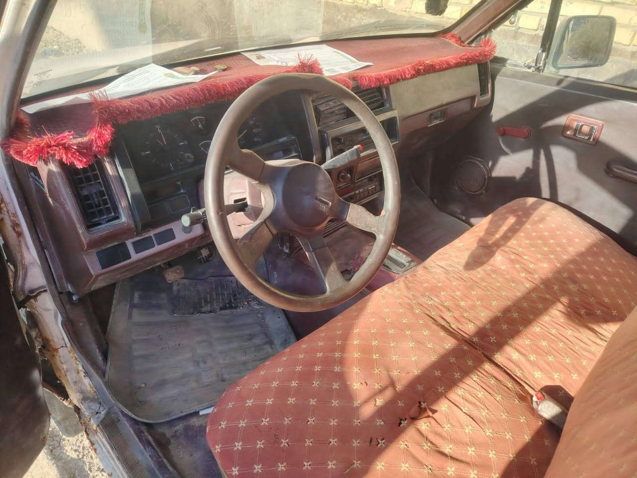 السلام عليكم سياره للبيع  نيسان مديل ٩٣ أوتوماتيك فور ويل مكينه ٢٤٠٠ السياره جاهزه خير من الله  السعر  ٣٨ وبيهه مجال   الواصل مع صاحب السياره    ***********
