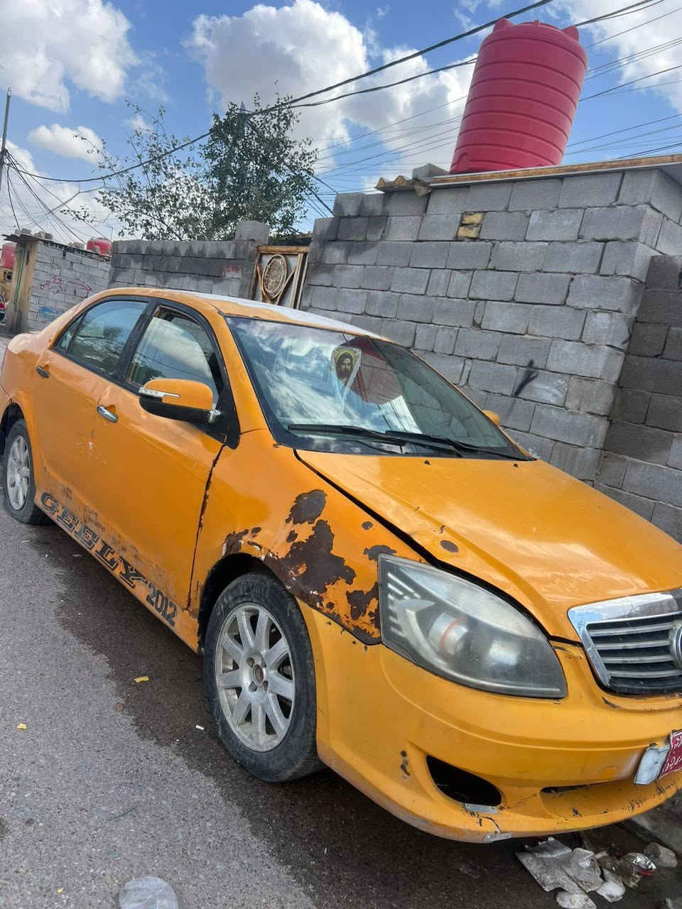 جيلي موبل موديل 12 السياره ما ندل راعيى
المكينه شغاله لكير بس لبك ما يجي 
السعر 10


**إذا كنت صاحب هذا الإعلان وتريد حذفه لأي سبب، رجاءا أرسل رسالة إلى الدعم الفني**