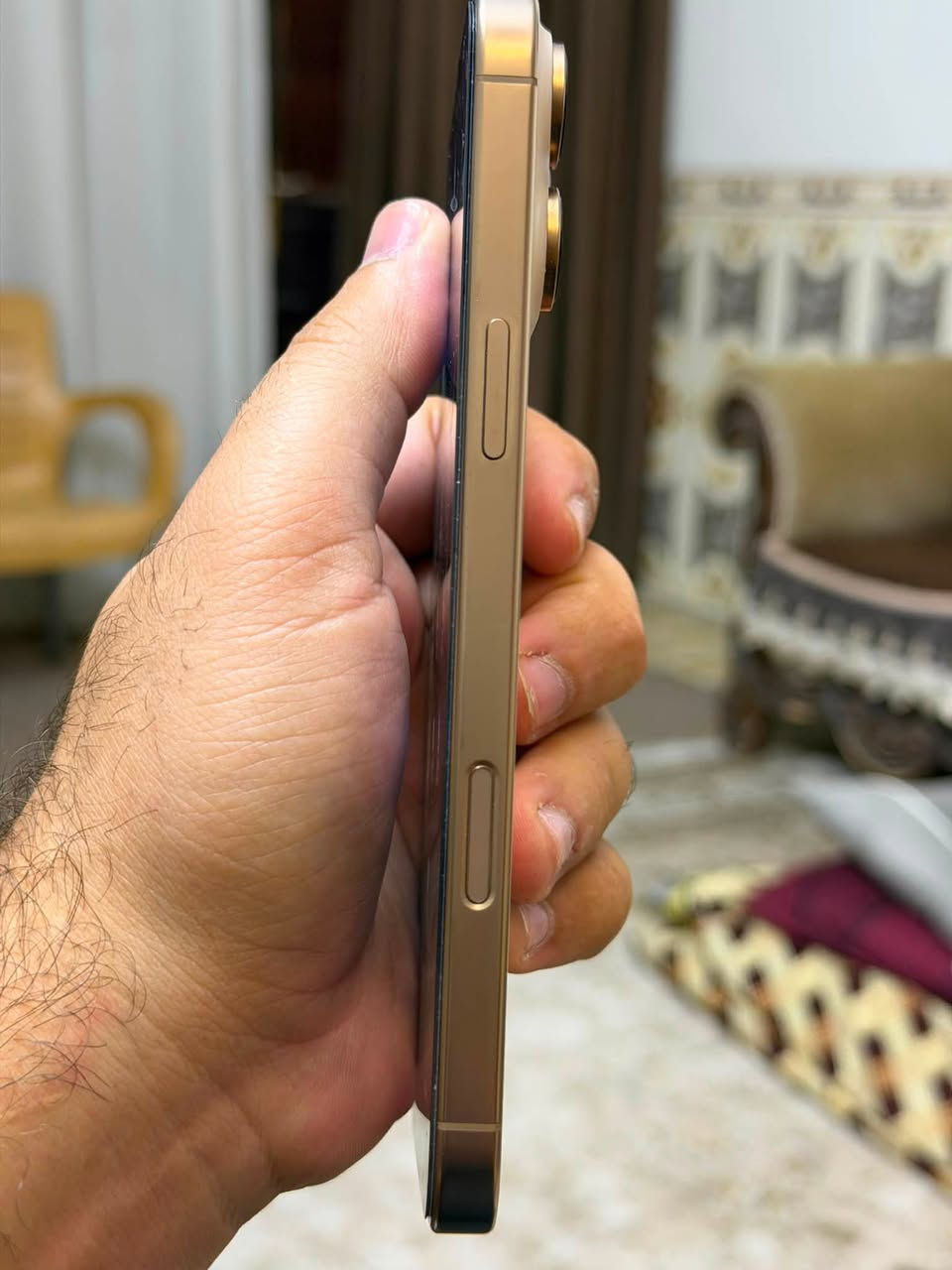 سلام عليكم ايفون16برو ماكس ماستر جهاز كلش نضيف بي قطعه صليه من ابل بطاريته 100مشحون43مره جهاز كلش غراضه كامله نضيف سعره مليون260مكانه بغداد رقم***********
