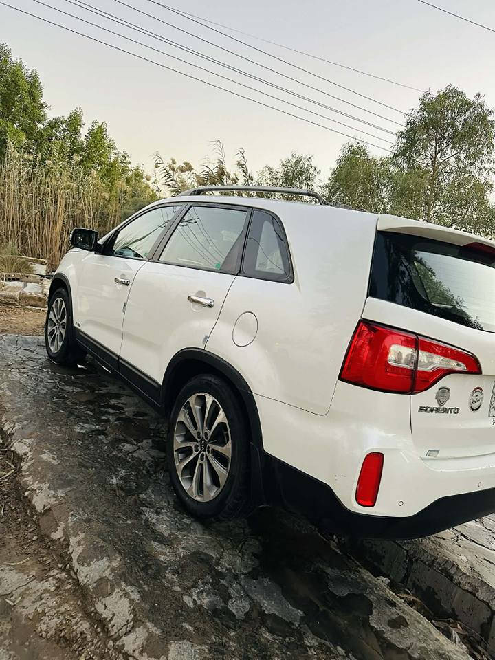 السلام عليكم سورنتو ١٤ خليجي رقم بغداد السعر ١٧٠ وبيها مجال للإستفسار  08708182515
***********
