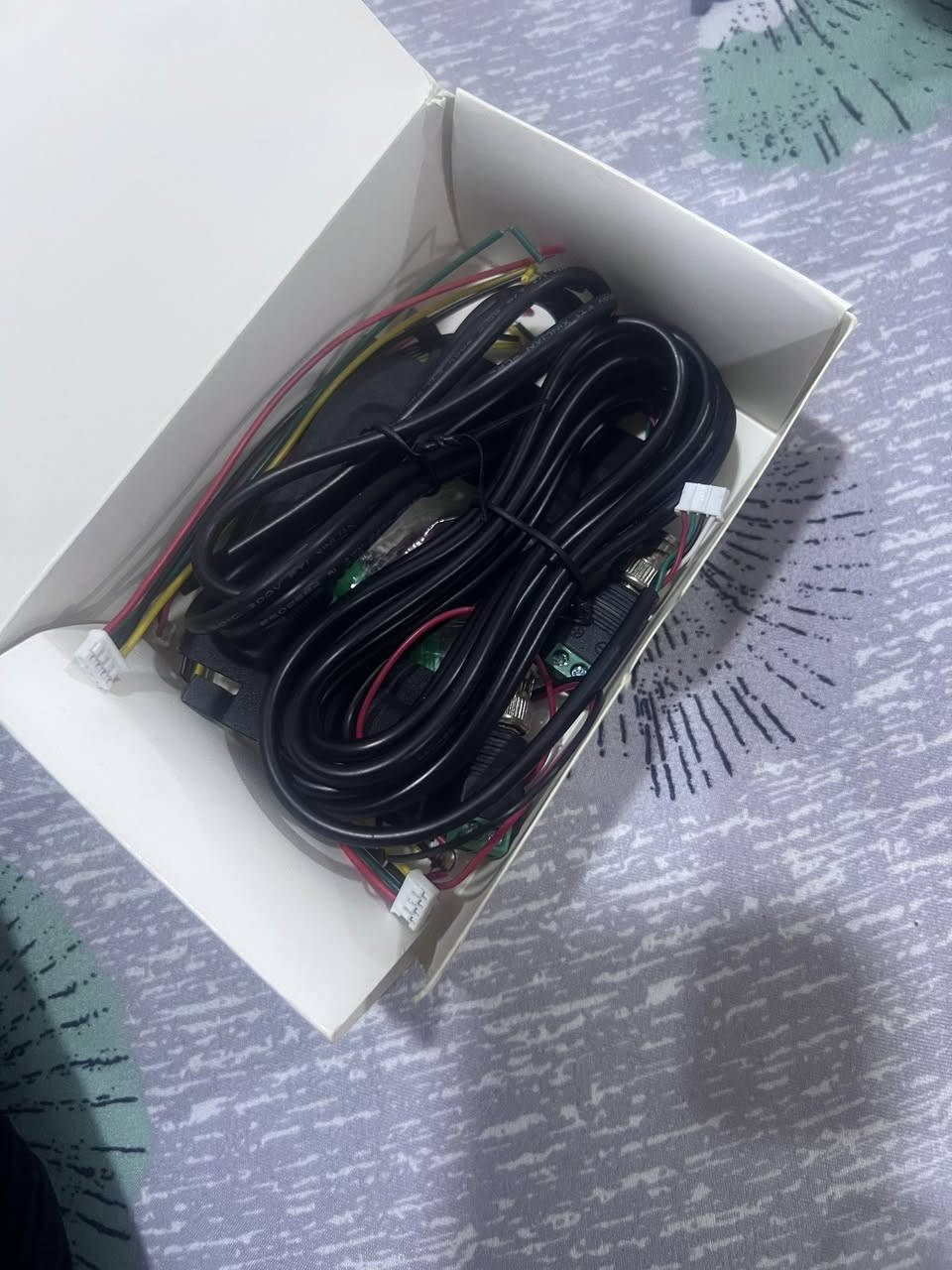 جرص منزل ابو الكامرة ينربط بل موبايل هم 
جديـٍْْNeWـٍْْد كامل ملحقات 
الاستفسار /***********
