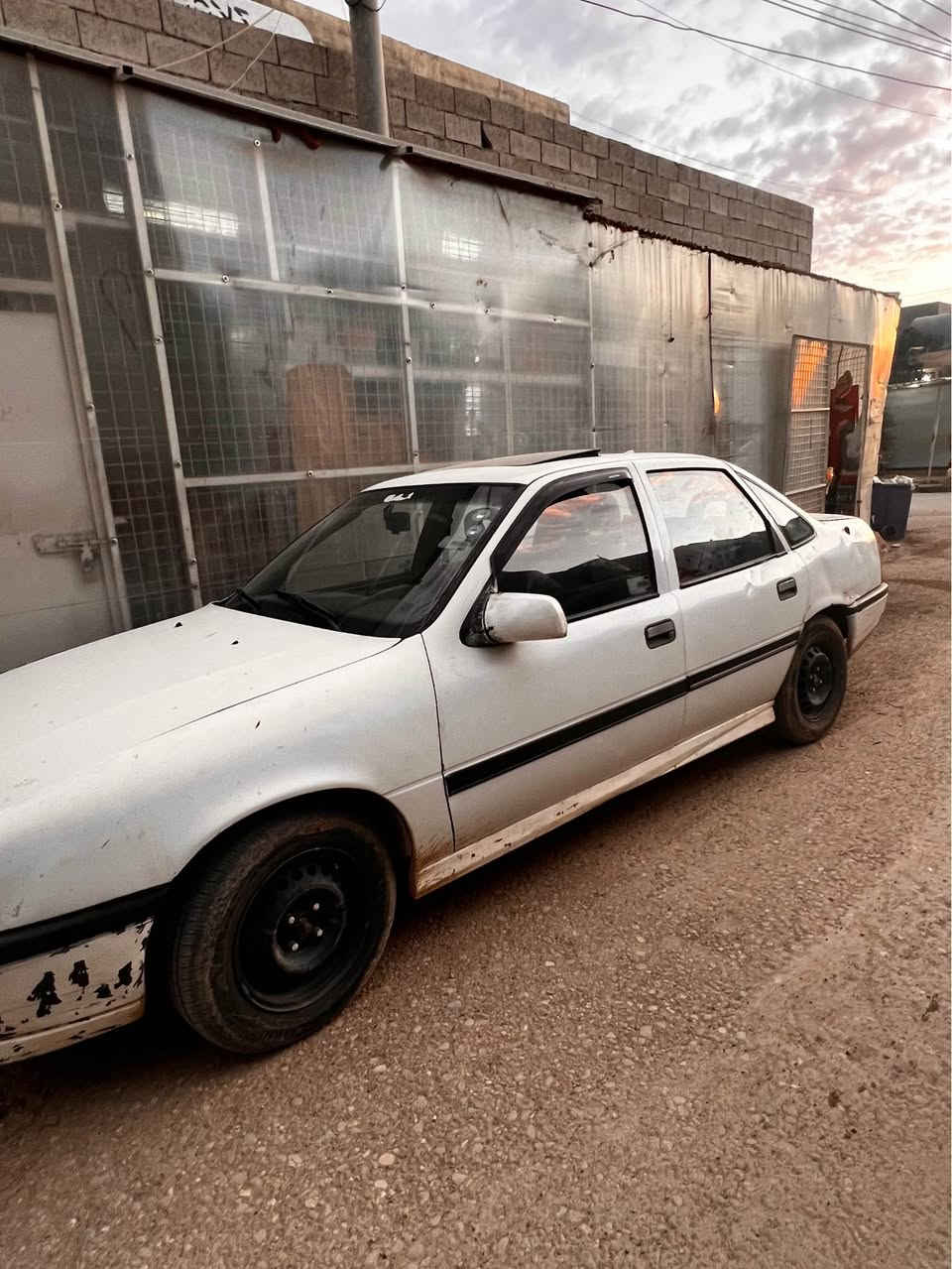 سلاو هاوريان ئه و فيترايه بو فرؤشتن موديل91                 ره قه م سه نه وي تا 2030نويه به ناوي خومانه گير مه كينه به شه رت سه ياره كه پنته يه ليدان جامرخي پيشته وه هه ي تي نرخي 37 مه جاله كي برايانه بو زانيازي زياتر نامه بنيره يان په يوه ندي بكه به و ژماره يه *********** أربيل, العراق
