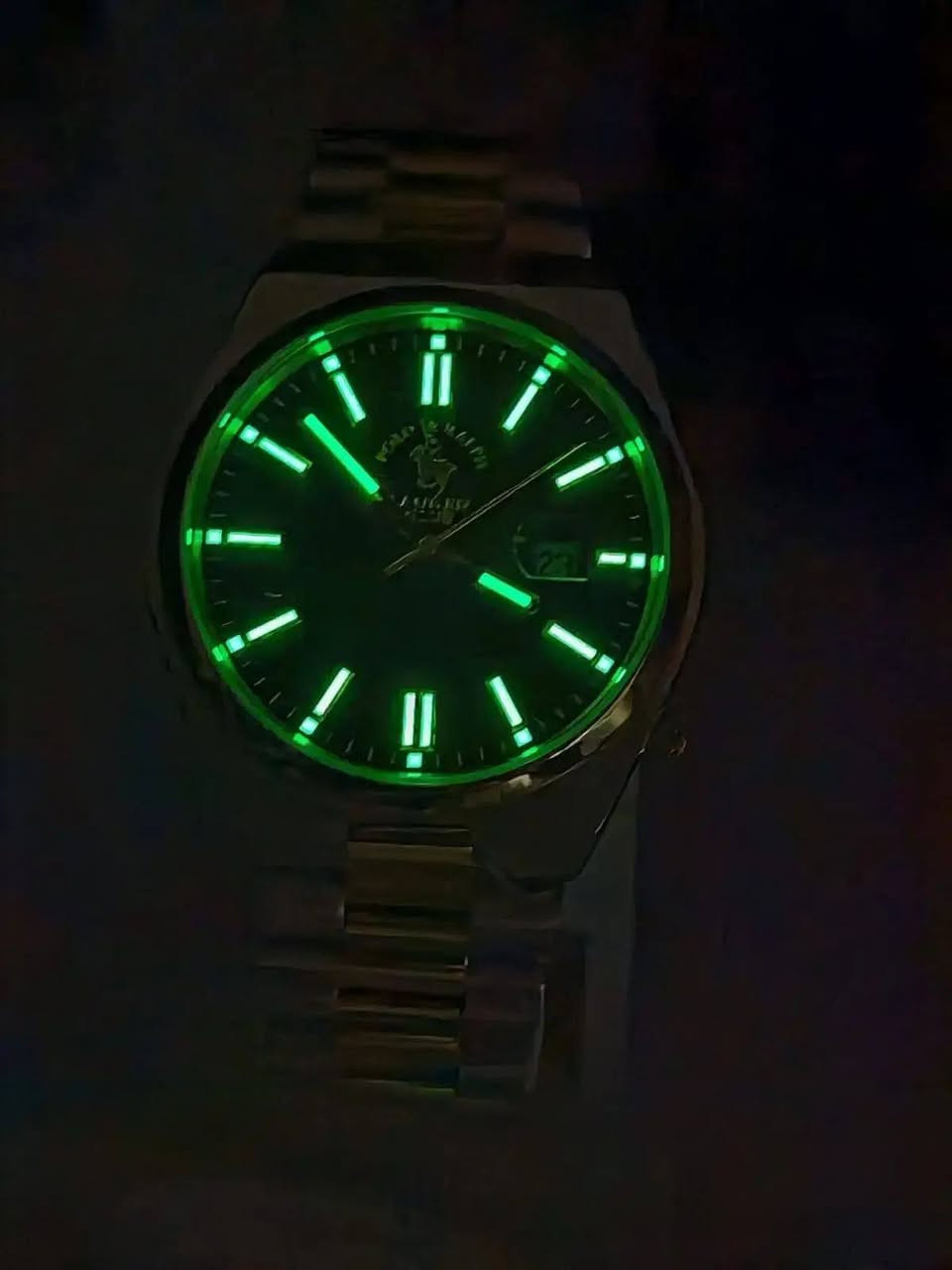 مزاااااااااد مزاااااااااد 
يوجد لدينا اليوم مزاااااااااد جديد لساعه فخمه وانيقه 
الساعه بولو رالف امريكي اصلي موديل حديث تاتيكاملة المرفقات  مع الظمان سنه كامله 

فتحة باب الساعه 35 دولار  واقل رفعه 5دولار

يبدا المزاد الان وينتهي  اليوم ساعه 4 ليلا 

الساعه امريكي 
ارقام لامينوس 
عقارب لامينوس 
منفذ شهري
قطر 40
بدن ستانلس ستيل
طلاء ثابت
ضد الماء 50متر
قفل فراشه 
 تاتي كاملة المرفقات مع الظمان سنه كامله 
يوجد توصيل لجميع محافظات العراق


**إذا كنت صاحب هذا الإعلان وتريد حذفه لأي سبب، رجاءا أرسل رسالة إلى الدعم الفني**