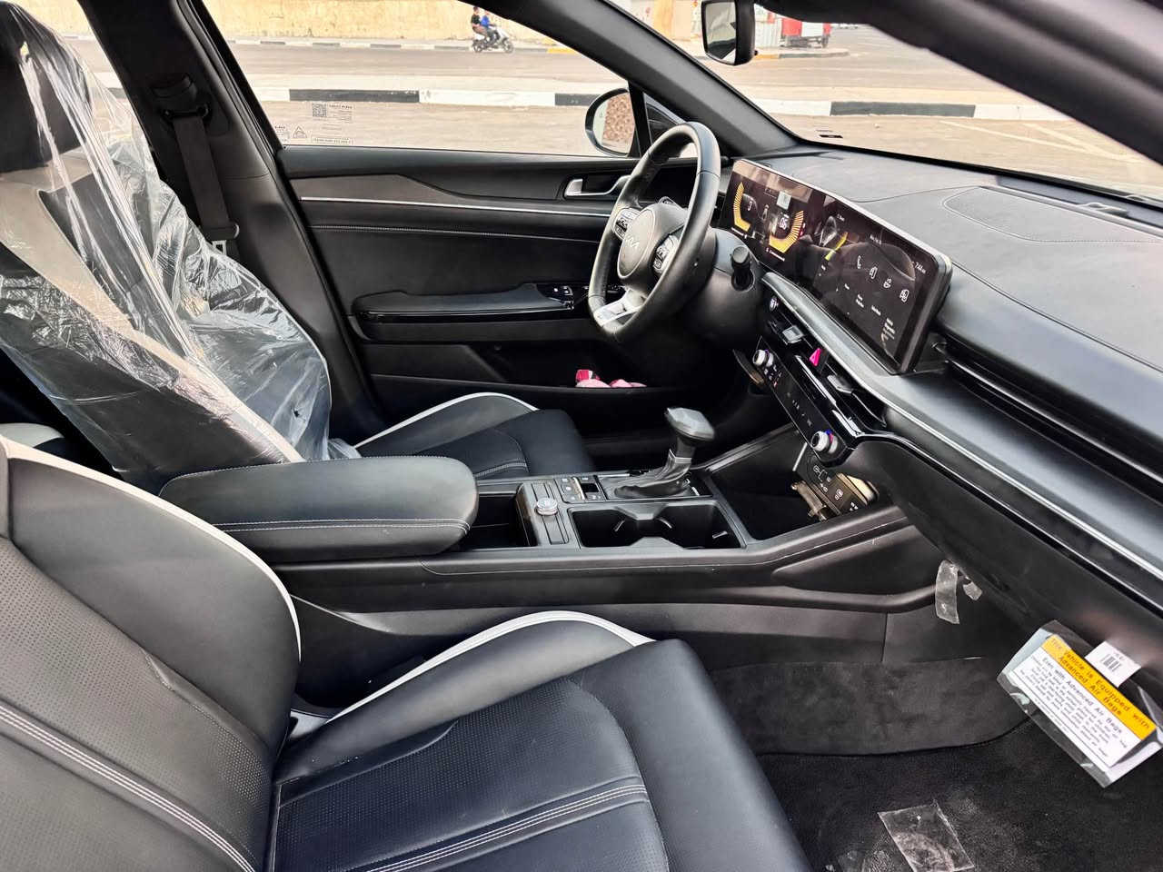 زيرو مديل 2025 K5 

 كيا فايف سيارة جديدة زيرو مكفولة من كلشي ماشيه 300 كيلو فقط رقم بصرة بسمي حره فول موصفات GT Line  السعر. 200 للستفسار : *********** البصرة, العراق
