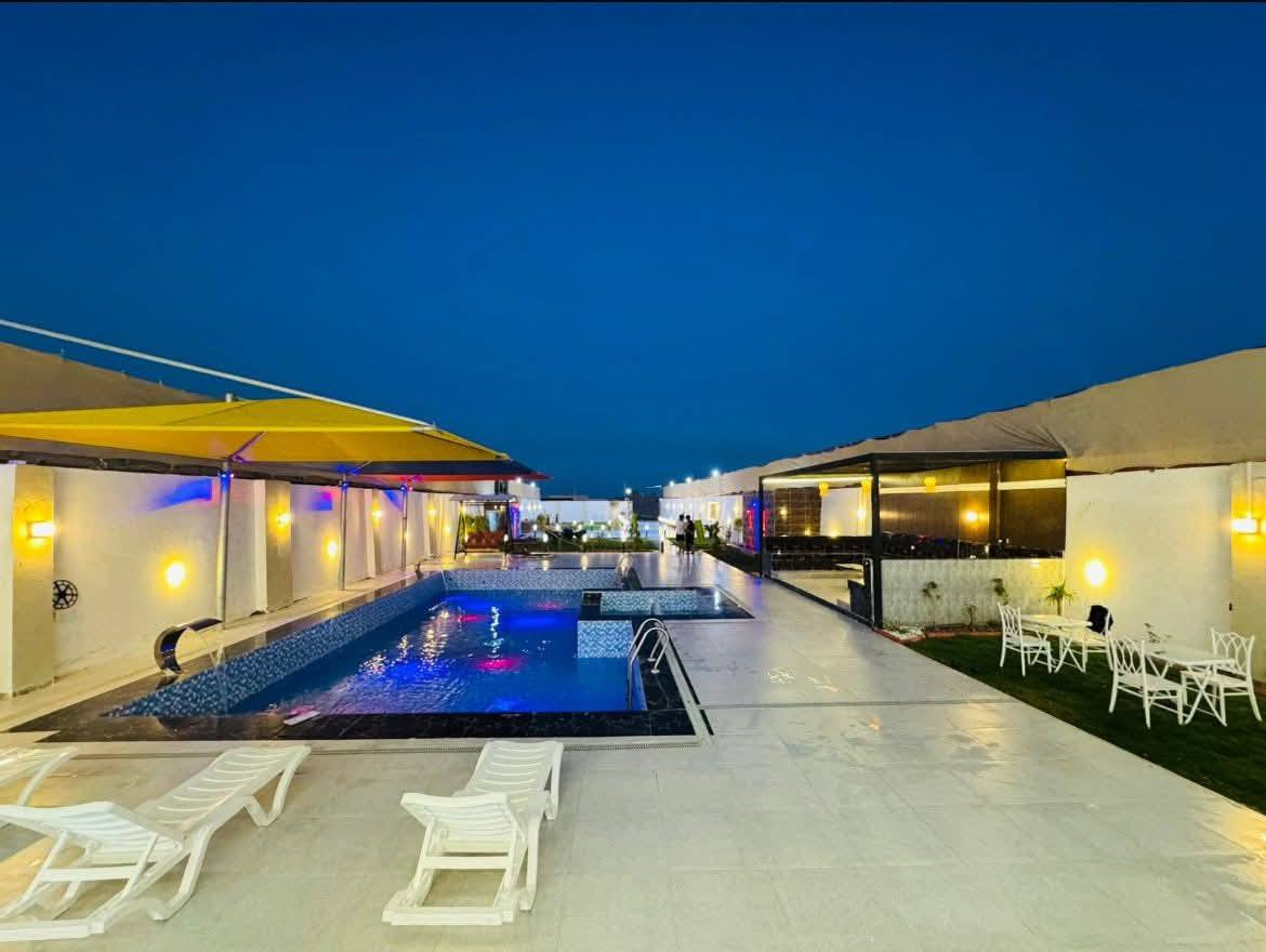 المزرعة موثقة في تطبيق مزارع بلد

***********
 موثقة في تطبيق  اجرلي

 تحب احجز من التطبيق اجرلي
  
إحجز مزرعتك وتمتع بالخصوصية التامَّة 🥰

يتوفرُ جميعُ الخدمات التي تخطرُ على بالكم

مميزاتُ منتجع ليفانة🌹

1. مساحة المنتجع  (( 1500 )) متر 

2.التيار الكهربائي على مدار 24 ساعةٍ كاملة

 دون إنقطاع ويتوفرُ فيه مولدة كهربائية 

تعملُ بنظام التشغيل الأوتوماتيكي ☺️

3.مسبح خاص للأطفال 👧 👦 

4.مسبح خاص للكبار حجم 10 في 6متر 

5.يحتوي منتجعنا على ألعابٍ للكبار 

(( منضدة 🏓 + فيشه + بليارد + بلي  ))

6.صالة كبيرة مؤثثة ومكيفة +
 
غرفة نوم عدد2 مؤثثة  + مطبخ مؤثث كامل  

7.جلساتٌ خارجية من الطراز الفاخر جداً 
 

8.مكانٌ مخصص للشواء مجهز بجميع الإحتياجات الخاصة لذلك 😍

9.مجموعة صحيات داخلية وخارجية متكاملة 

10.تتوفر سماعة داخلية دي جي 🎵

11.علماً يتم تعقيم المكان بشكلٍ كامل بعد كل إستخدام 😷 

إحجز  إسبح 🏊 إشوي 🐟 وإقض أحلى وأمتع الأوقات مع عائلتك في أجواءٍ صيفية جميلة 

#العنوان_صلاح_الدين_قضاء_بلد.. 

للحجز والإستفسار
 
الاتصال على الارقام التالية

***********

 او مراسلتنا الواتساب

أهلا وسهلا بكم في منتجع ليفانة 

نستقبل العوائل  والشباب
