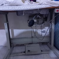 مكينة خياطة صناعية • نضيفه • الحسينيه