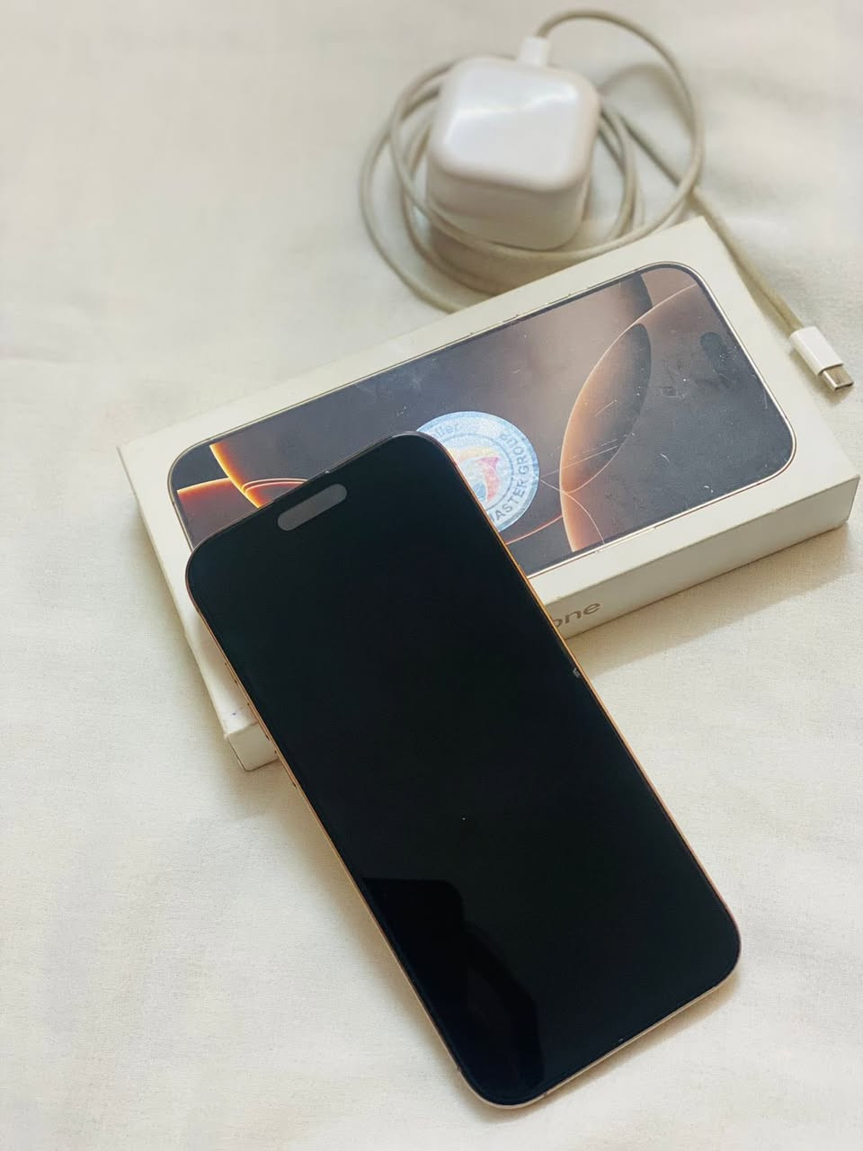 السلام عليكم اخوان أيفون 16 برو ماكس
بطارية 98

ذاكره 256

جهاز ماشاء الله شخط واحد مابي جداً جداً نظيف بعده بلضمان مع الشاحنه الاصليه

السعر( 1,450) رجاءً المايشتري لا يكسر بحلال العالم

***********
