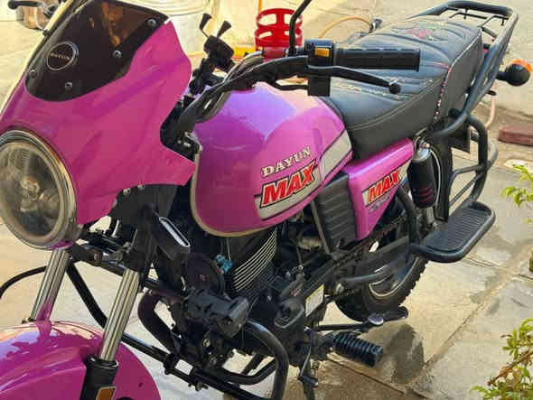 دايوان 2023
سنويه. وارقام انكليزي.باسمي 
***********
***********
كوت الشهداء 
سعرها 2400وبيها مجال
