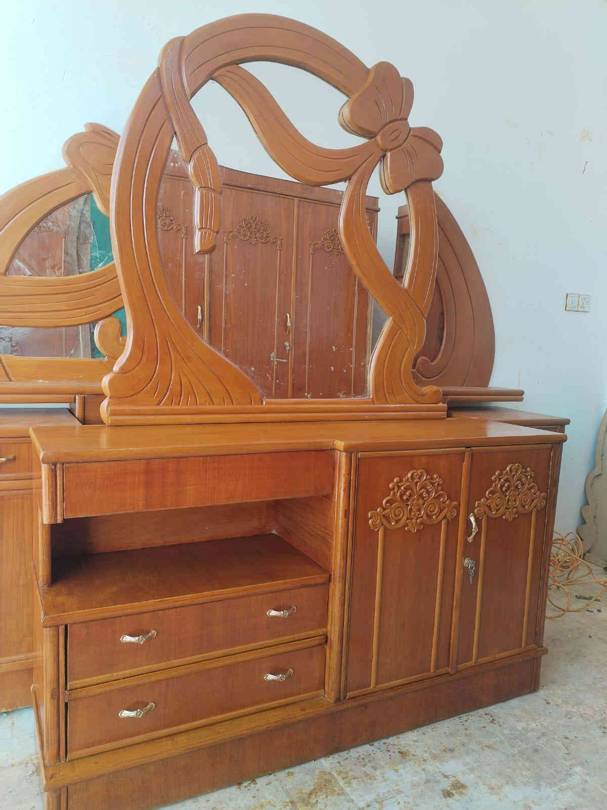 السلام عليكم غرفه كامله ام الخمسه اتسكام درجه اولى نظيفه كلش غرفه جاهزه وكامله اي نقص ما بيها السعر 725 شامل شد والتوصيل مجاني وبيها مجال للشراي ***********//////////////*********** رقم الواتساب
