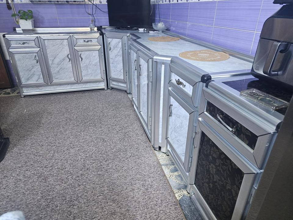 للبيع
العنوان سبع ابكار سوق السمكة 
***********
