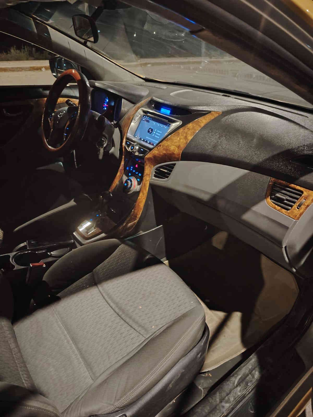 النترا موديل 13 خليجي / فول تنته سياره مكفولة كفاله مكينه1600 كفاله حداديه وتخم تایر كهربائيات تبريد شغال ثلج سنويه ال 30مشروع وطني وبسم خالي. السعر.  98.  وبيها. مجال. قليل. العنوان العماره. ***********. ***********
