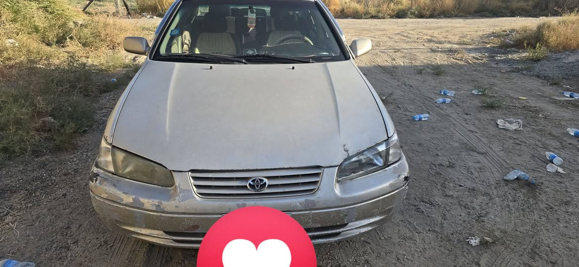 السلام عليكم سياره كامري وارد امريكي رقم بغداد تدفئه تبريد كير ومحرك خير من الله نضيفه تحويل مباشر 65 وبيها مجال  للاستفسار ***********  صلاح الدين بلد
