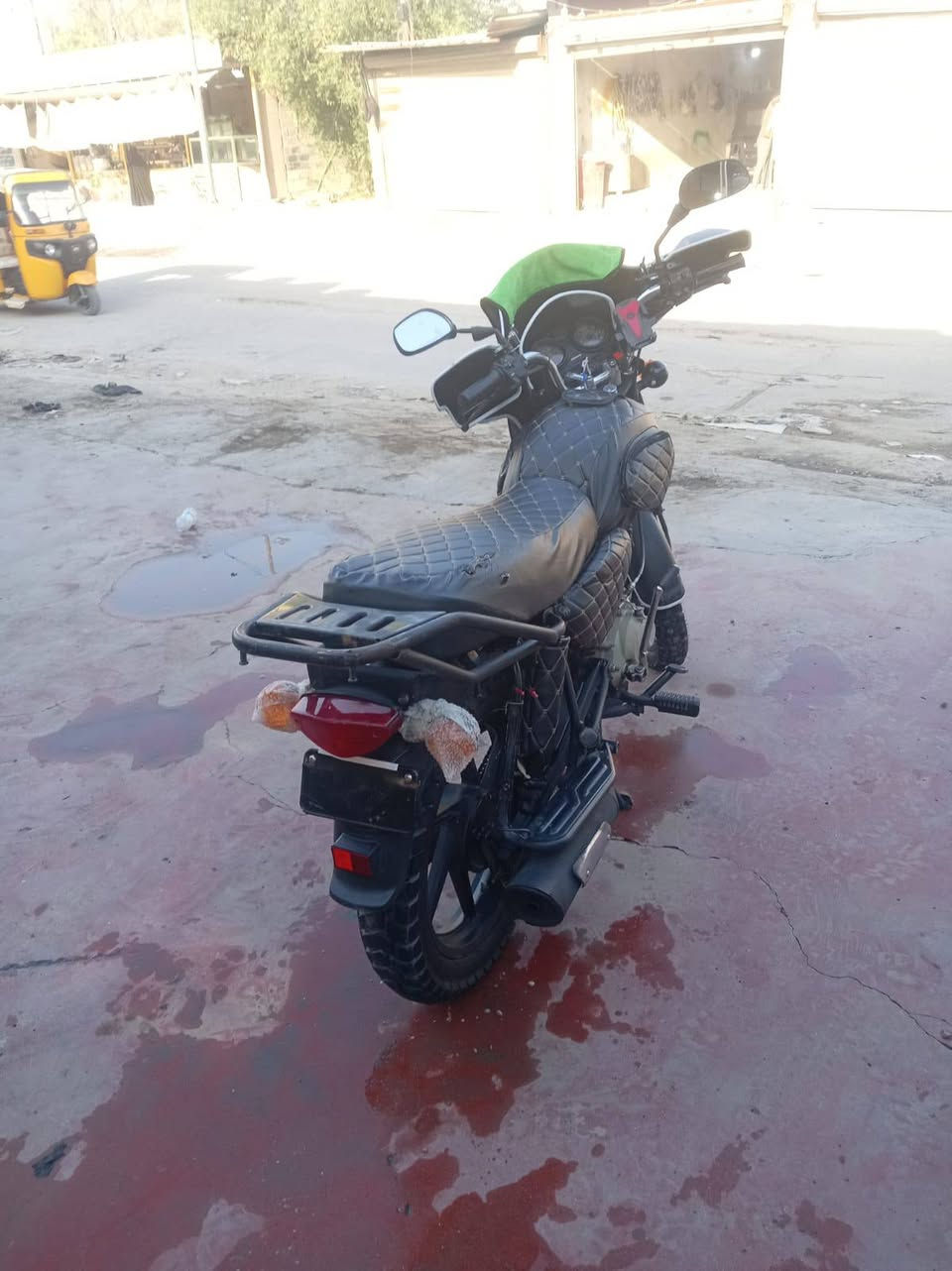 سلام عليكم دراجه بوكسر موديل 23
بدون وراق دراجه حلوه وتضيف 
سعر 850 مكاني بغداد الشعله
***********
