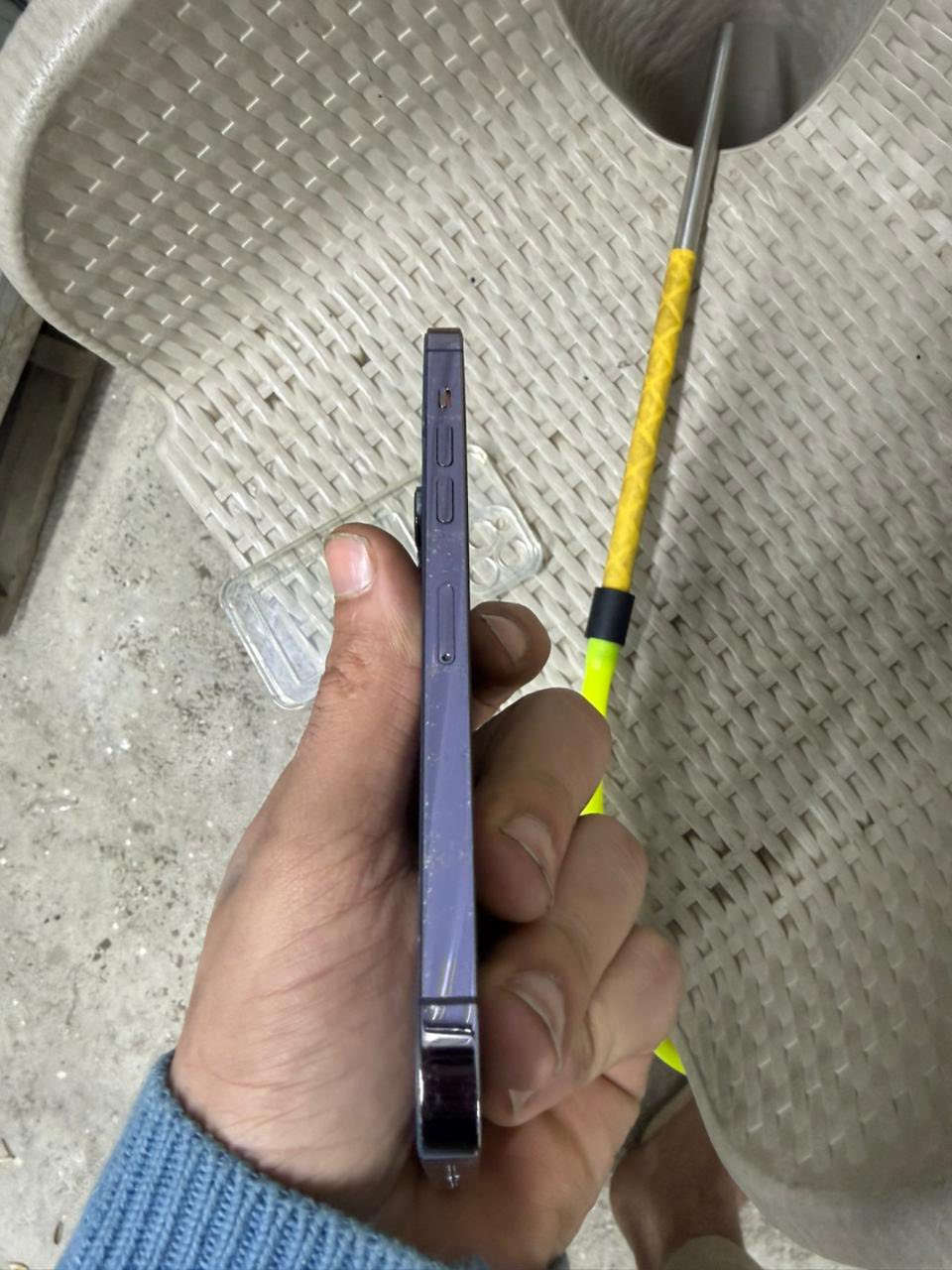 سلام عليكم ايفون ١٤ برو ماكس ذاكره ٢٥٦ جهاز بدل شاشة اصليه وبطارية ١٠٠ اصليه جهاز شرق اوسط ماستر كارتونه موجوده سعره ٦٠٠ وبيه مجال مكان بغداد الحريه الرقم *********** واتساب
