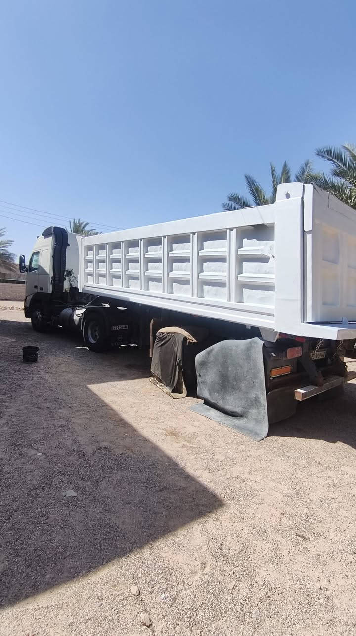 سلام عليكم فولفو للبيع موديل2000
 رقم سليمانيه جديد تحويل مباشر
 تخم تاير تبريد محرك 420
 عربانه المانيه مكفوله 24 متر 
مكان الانبار قضاء هيت 
الاستفسار اتصل على رقم ***********@📞 ***********اثير بي واتساب 📞 أبو أحمد
